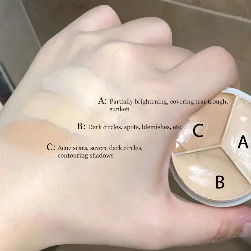Three-Color Brightening Concealer Palette