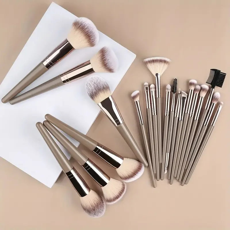 Fluffy Multi Piece Brushes