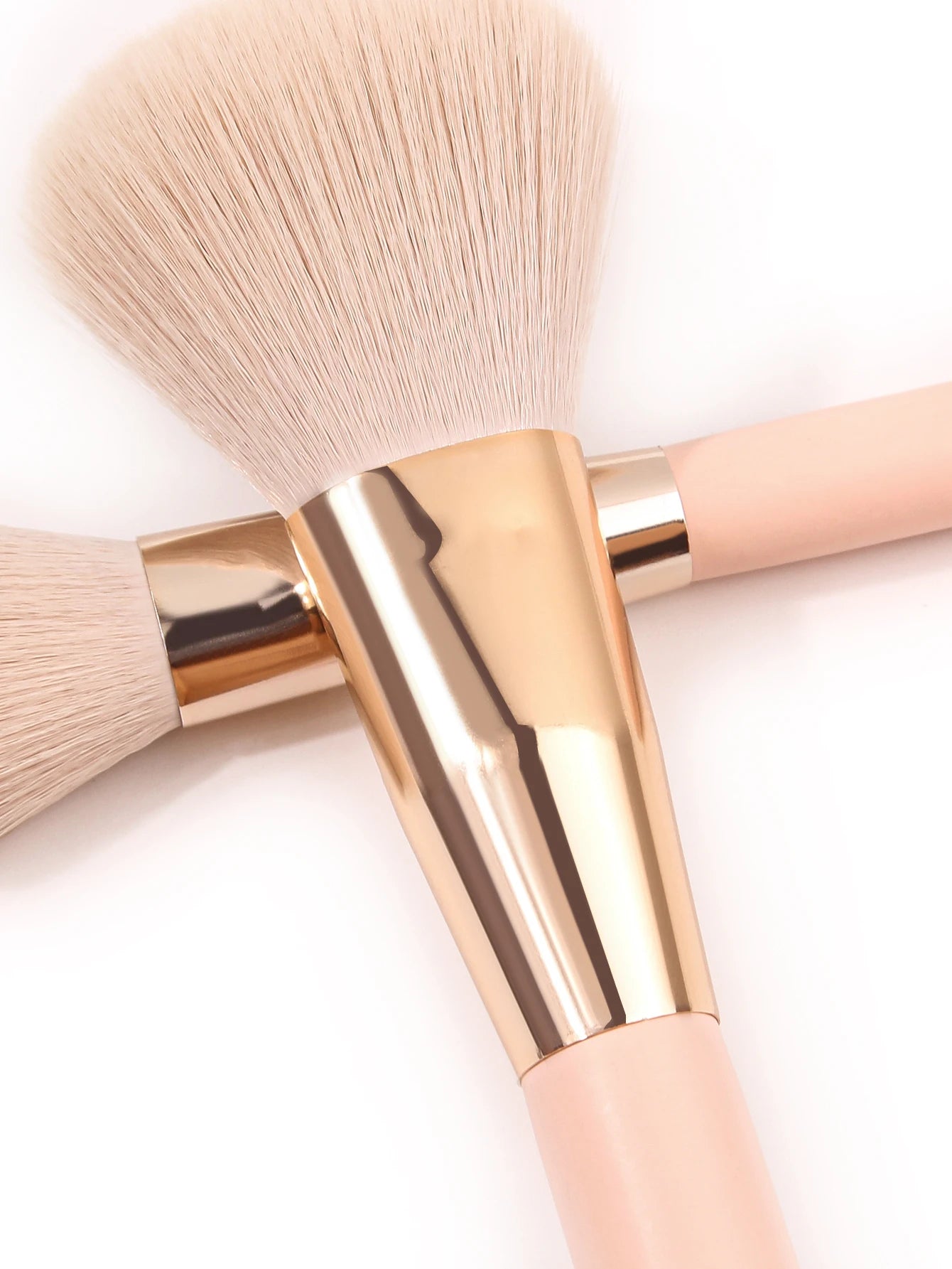 Eleven Piece Brush Bucket
